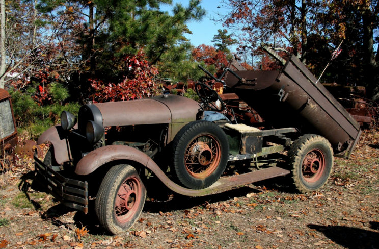 Junk car in Bartlett