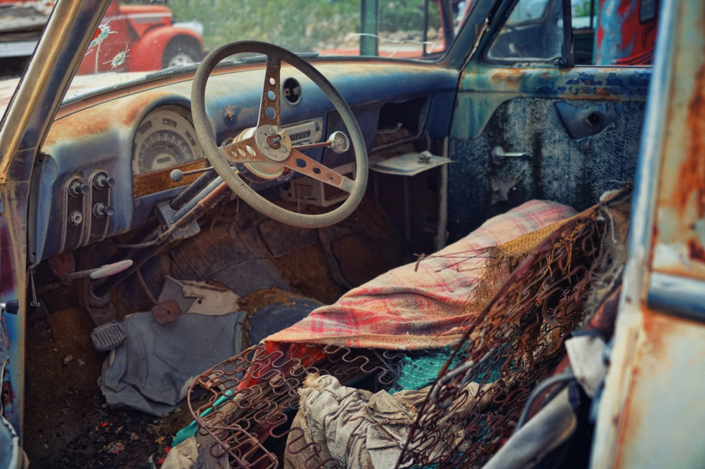 An old gray steering wheel