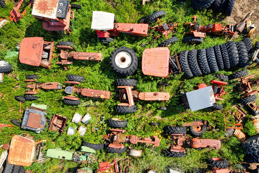 Different types of car parts 
